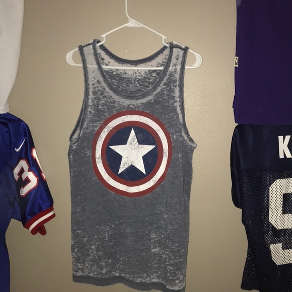 Captain America Tank Top - Picture 2 of 2